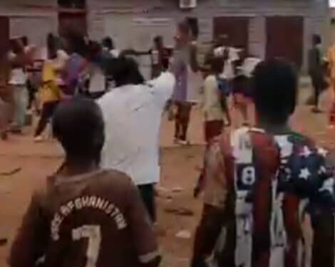 Lola : affrontements entre jeunes et forces de l’ordre après « une opération contre le trafic de carburant »