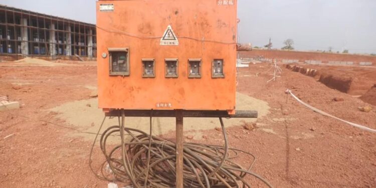 Kouroussa : vols de câbles électriques signalés sur le site du projet d’interconnexion à Baro
