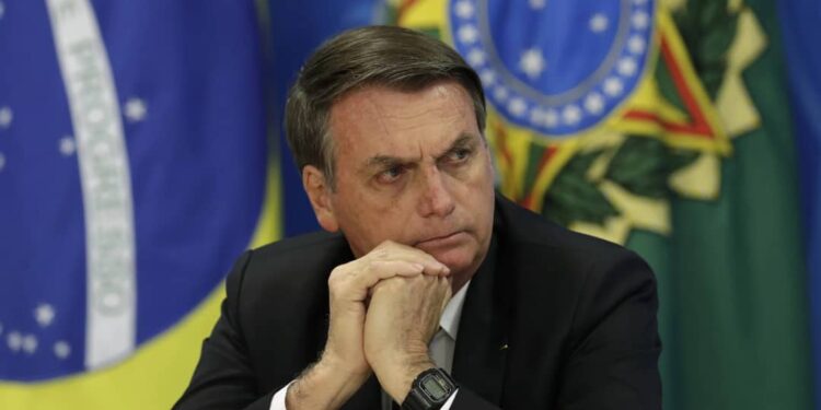Brésil: Bolsonaro condamné à 27 ans de prison 
