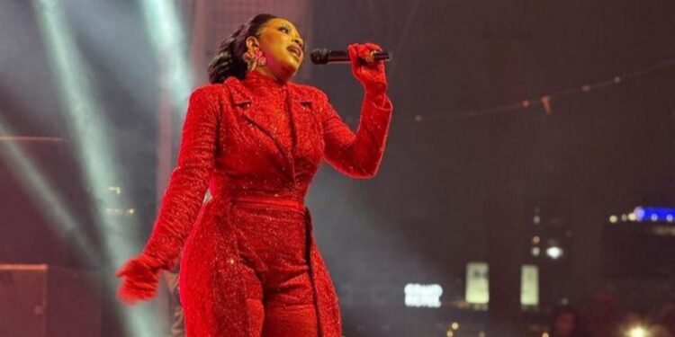 Musique : Pari réussi pour Djely Kaba Bintou à Abidjan