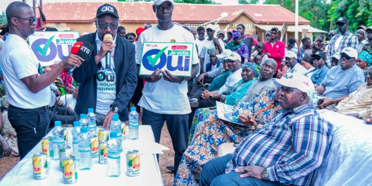 Boké : des conseillers du CNT lancent la campagne référendaire dans une ambiance festive