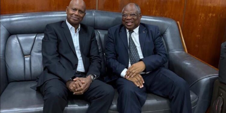 Référendum constitutionnel en Guinée : le président de la HAAC Togo est arrivé à Conakry