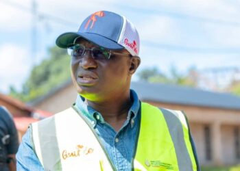 Bitumage de 12 km de route à Kérouané: « le travail n&rsquo;est pas exécuté à ma satisfaction », Ministre Laye Sékou Camara