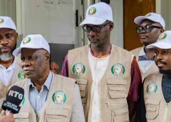 Référendum du 21 septembre: « la CEDEAO se tient aux côtés de la Guinée », affirme Louis Blaise Akabrou