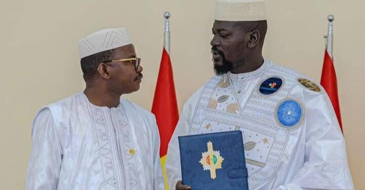 Projet de Constitution : Non, l’alinéa 6 de l’article 192 ne contraint pas le Gouvernement Bah Oury à la demission