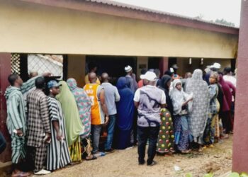 Référendum du 21 septembre : entre engouement citoyen et quelques retards techniques constatés à Conakry 