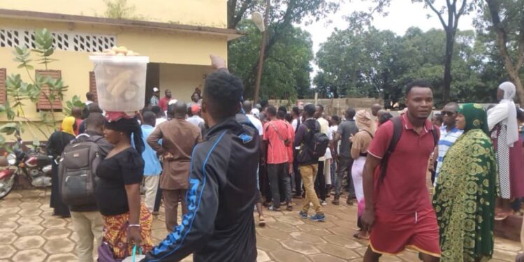 Dabola : Les agents des bureaux de vote dénoncent eux aussi la corruption et réclament leurs primes