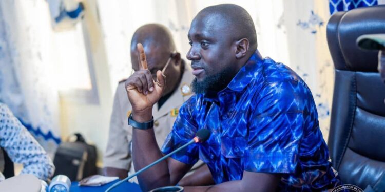 Interdiction de la vente des terrains le long des voies ferrées du projet Simandou: le ministre Mory Condé apporte des précisions