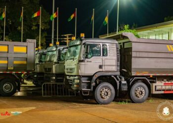 Lutte contre l’insalubrité à Conakry: le gouvernorat reçoit de nouveaux équipements d’assainissement