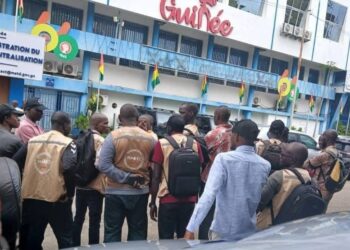 PVN-RAVEC : Des agents recenseurs protestent devant le MATD pour réclamer leurs primes