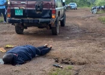 Un homme retrouvé mort à Kankan : une arme à feu découverte près du corps