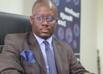 Guinée/Notation souveraine B+ : opportunités et défis pour le financement du développement (Analyse)