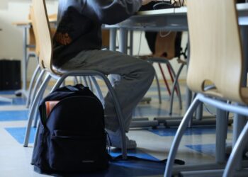 « En France, il y a des adultes qui ont passé des années à l’école et qui n’ont même pas les compétences d’un enfant de 10 ans » : un rapport étrille l’enseignement en France