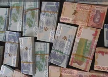 Conakry: la crise de liquidités s’enlise les retraits d’argent toujours aussi difficiles