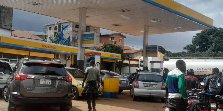 Crise d’essence à Conakry : une grève des conducteurs de camions à l’origine de la pénurie