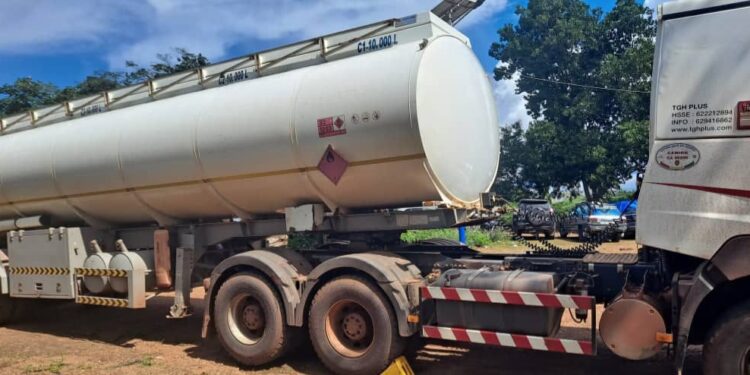 Accident à Kindia : un dépassement dangereux coûte la vie à deux personnes à Sègueya