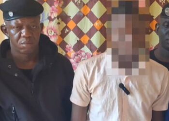 Kouroussa : la police met le grappin sur un vendeur de tramadol avec plus de 300 comprimés