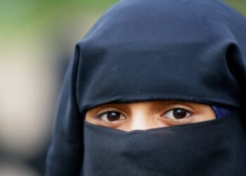 Carte d’identité et passeport en Guinée : le voile désormais autorisé pour les femmes