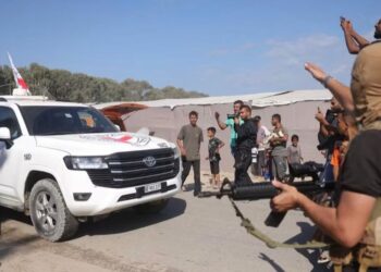 Gaza : les 13 derniers otages israéliens remis par le Hamas à la Croix-Rouge