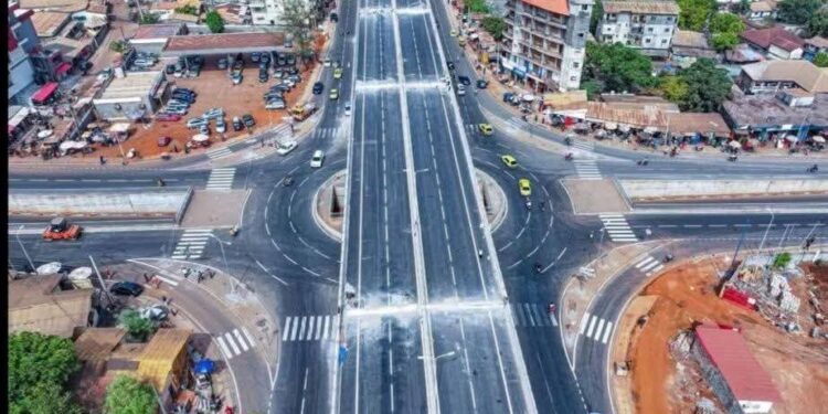 À quand l&rsquo;inauguration de l’échangeur de Bambéto ? La réponse du ministre Ousmane Gaoual Diallo