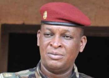 Vente d’Air Guinée : Le Général Sékouba charge Cellou
