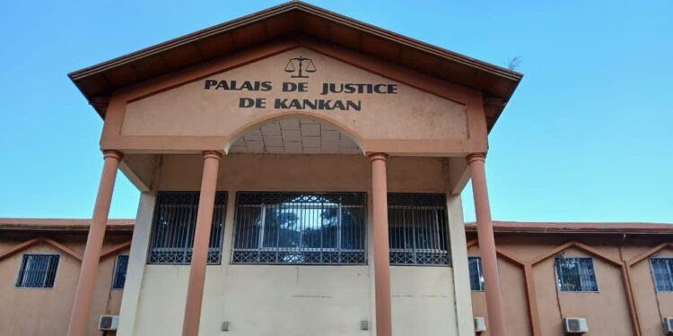 Kouroussa : le directeur de l’hôpital préfectoral écope de trois ans de prison ferme pour détournement de biens publics