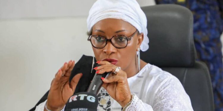 Présidentielle 2025: les candidats indépendants sommés de respecter les nouvelles règles de parrainage