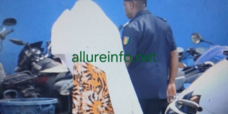 Conakry : la présumée voleuse de bébé au CMC de Ratoma arrêtée par la DCPJ