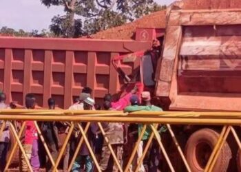 Boffa : 3 morts dans une violente collision entre 2 camions de bauxite