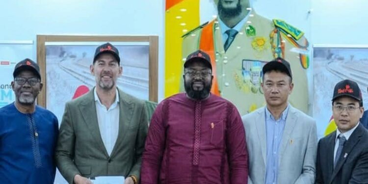 Projet Simandou : signature du contrat de transport maritime du minerai de fer