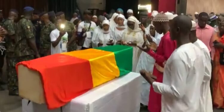 Funérailles: la Guinée fait ses adieux à Elhadj Mamoudou Camara