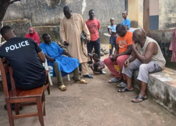 Drame à Gbessia : un père tue son propre enfant dans un accès de colère 