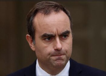 France: Sébastien Lecornu reconduit à Matignon