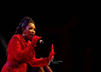 Musique : Djely Kaba Bintou en route pour les Grammy Awards !