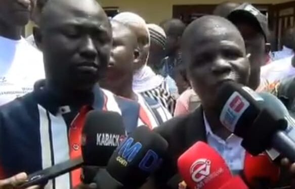 Conakry : des enseignants contractuels communaux non retenus à la fonction publique se font entendre