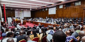 PLFR 2025 : près de 3500 milliards GNF perdus en 2023, le CNT réclame la réforme du Code minier et du Code des investissements