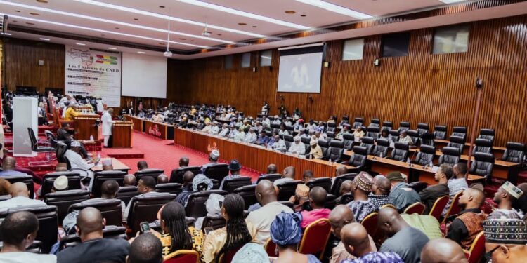 LFR 2025 : recettes en hausse de 22,4 %, dépenses en progression de 22,8 % et déficit porté à 4 % du PIB