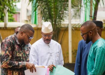 Présidentielle 2025 : Dr Ousmane Kaba dépose officiellement sa candidature à la Cour suprême