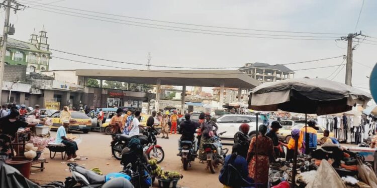 Présidentielle 2025 : les guinéens partagés sur la candidature de Mamadi Doumbouya