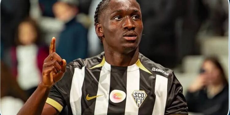 Syli National : Sidiki Chérif, la pépite guinéenne d’Angers qui fait déjà parler d’elle