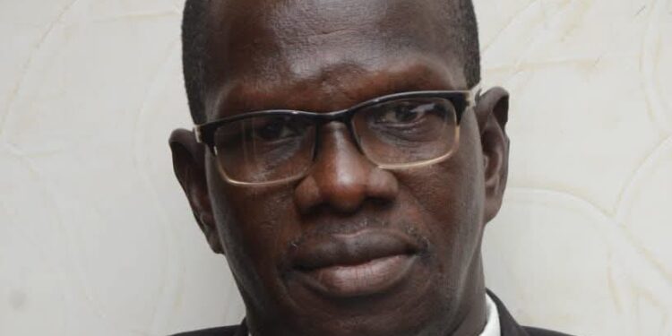 Présidentielle 2025: le candidat du parti FIDEL dénonce un rejet “injustifié” de sa candidature 