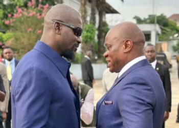 Aéroport AST: Brice Clotaire accueilli par Mamadi Doumbouya pour une visite officielle