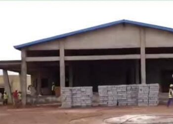 Abattoir de Kagbélén : 25 milliards GNF décaissés en 2024, pourtant le chantier reste à l&rsquo;arrêt