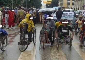 Conakry: le CNT exige l’accessibilité des passerelles aux personnes handicapées