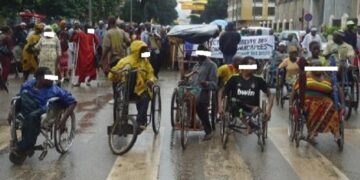 Conakry: le CNT exige l’accessibilité des passerelles aux personnes handicapées