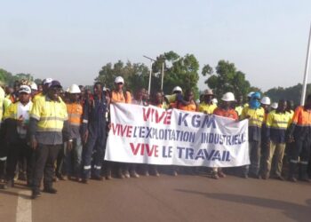 Kouroussa: des employés de KGM protestent contre l’envahissement des sites par des orpailleurs