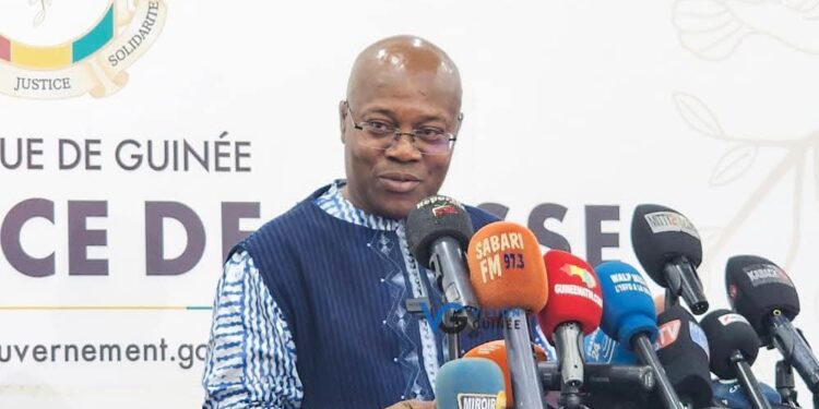 Enlèvement des enfants d’Élie Kamano: le gouvernement promet « des enquêtes sérieuses », selon Ousmane Gaoual Diallo