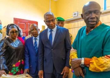 Bousculade meurtrière au stade de N’Zérékoré: Bah Oury réaffirme l’engagement du gouvernement à honorer les victimes