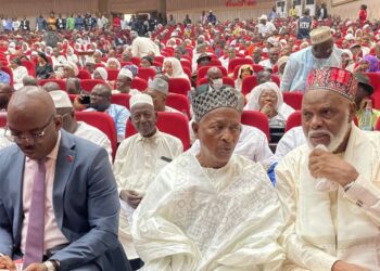 Palais du Peuple : Un dernier hommage rendu à Abdoullaye Sow avant son inhumation prévue ce vendredi