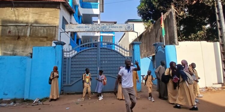 Petit Simbaya: jets de pierres contre le groupe scolaire Emmanuel 